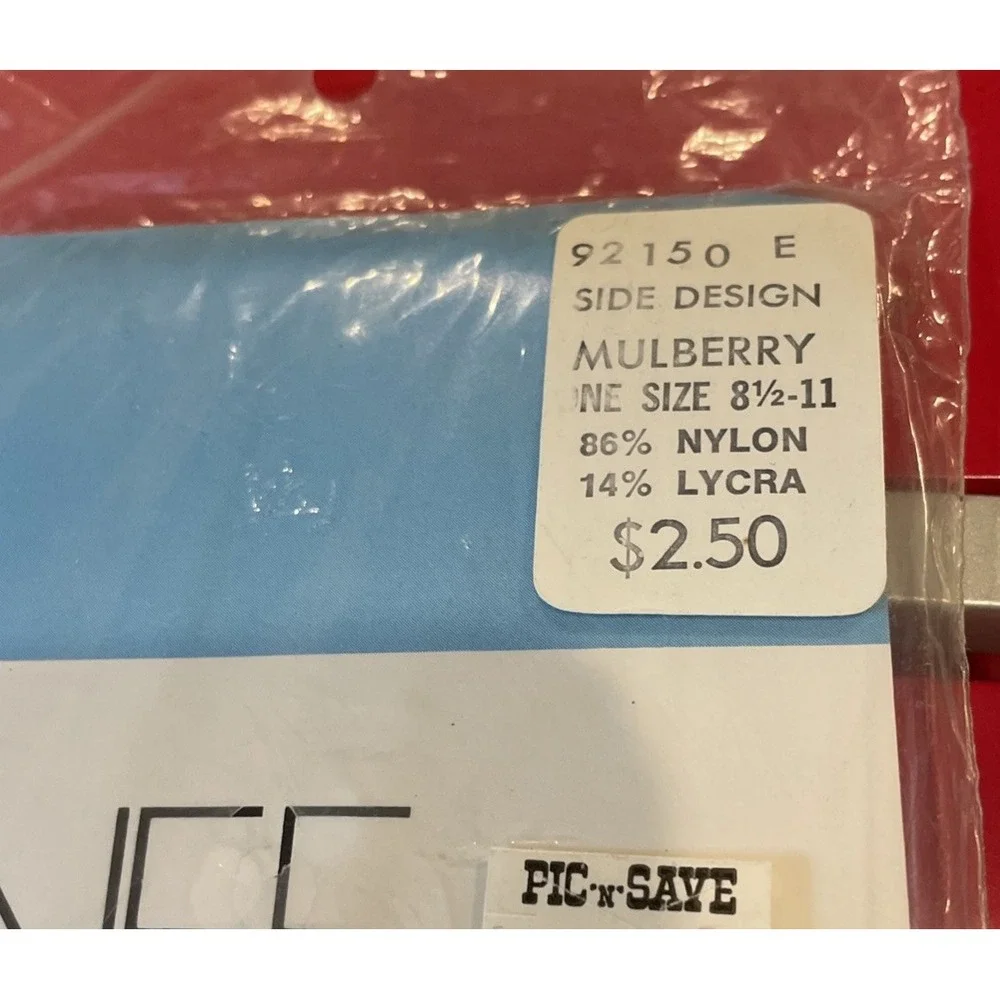 Hampshire Designers 8.5-11 Knee Hi Stockings Mulberry Vintage Side Design NEW